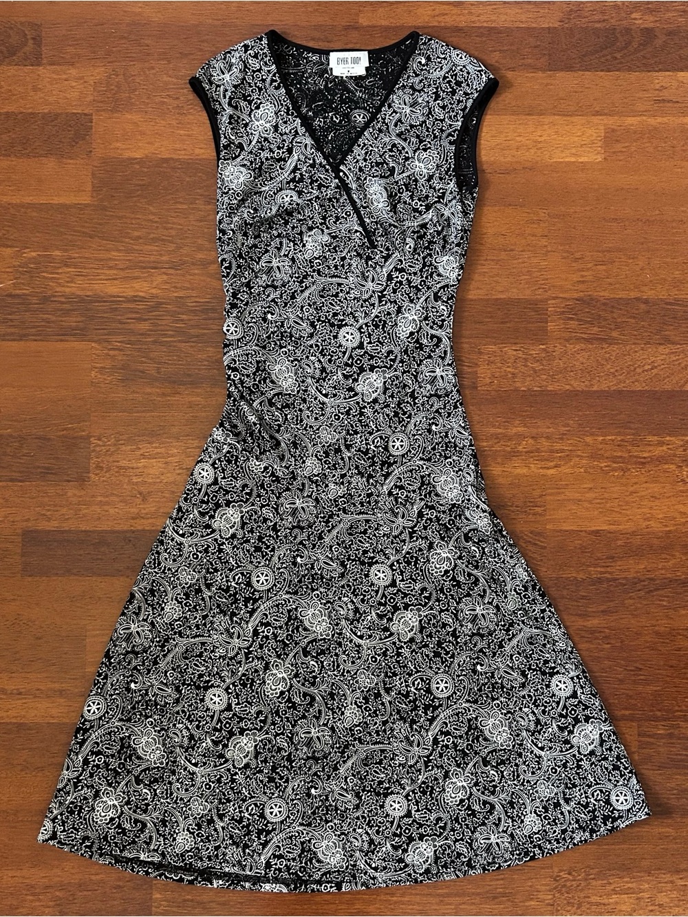 Byer too! Y2K Black & White Paisley Wrap-Style Women's Dress
